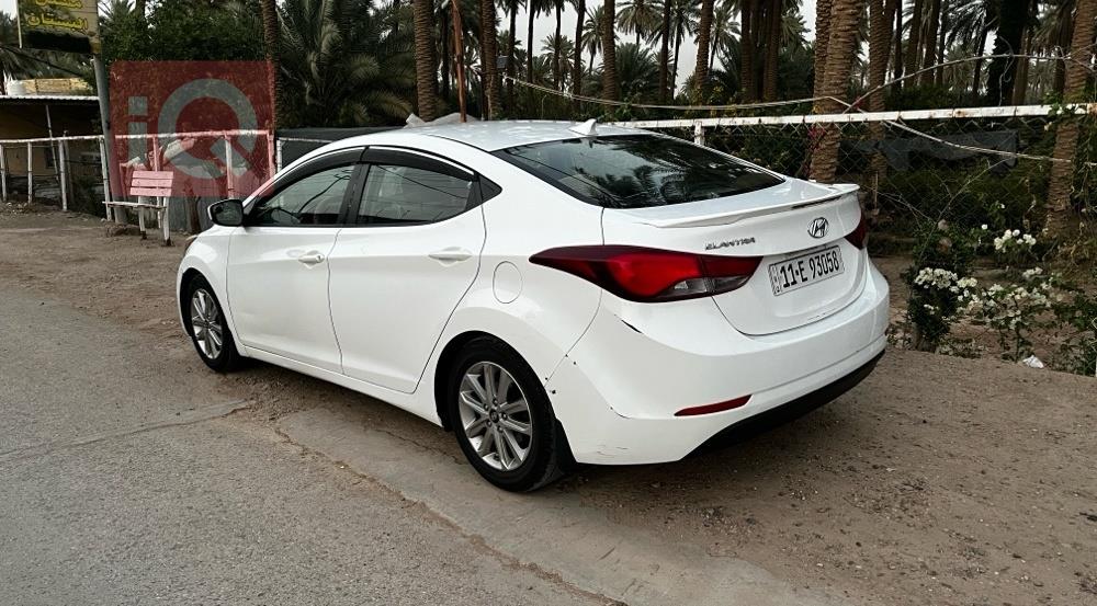 Hyundai Elantra